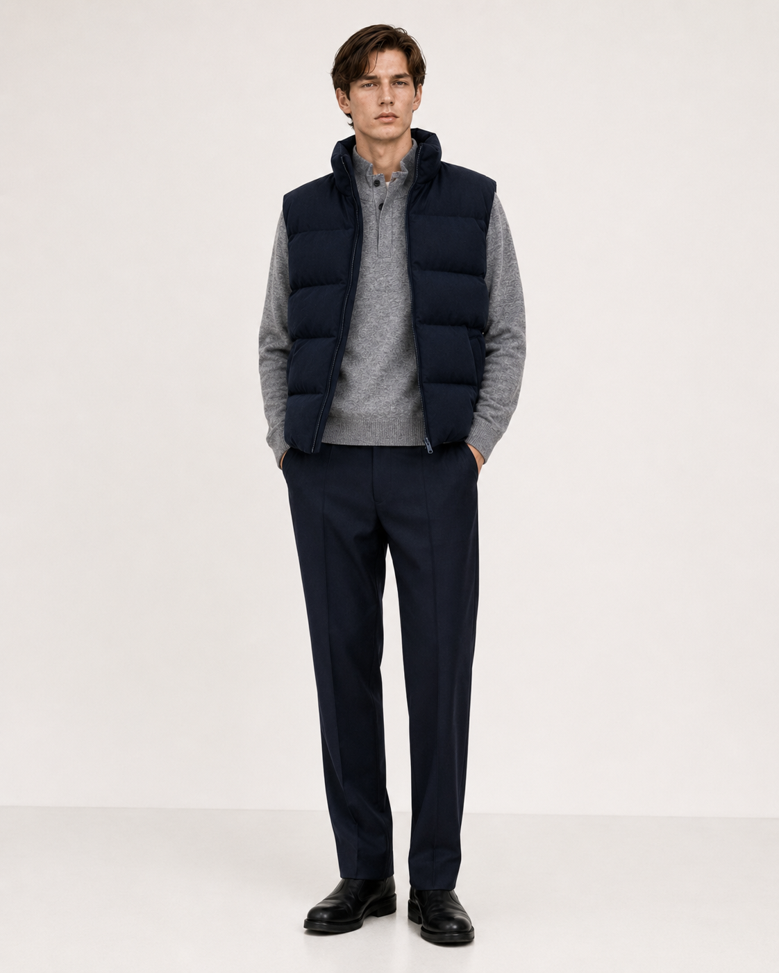 GILET IMBOTTINTO CON CAPPUCCIO NASCOSTO