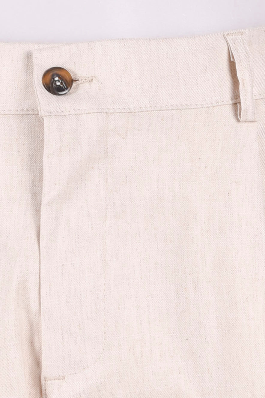 CHINOS CON VITA MEDIA REALIZZATI IN TESSUTO FIAMMA
