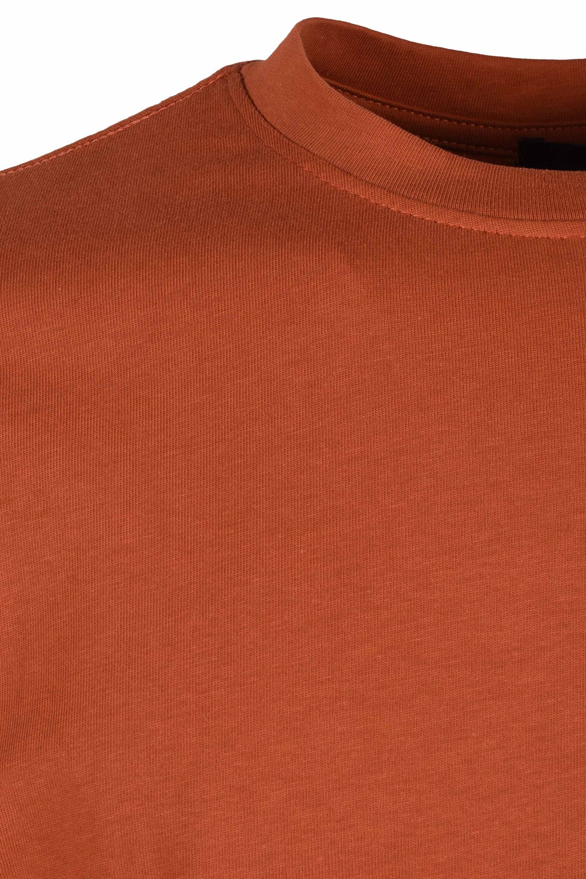 T-SHIRT OVER
