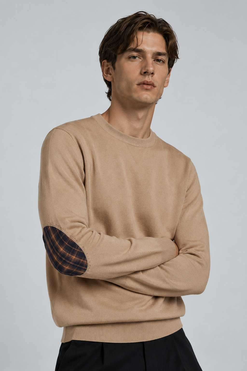 MAGLIA VISCOSA  CON TOPPA SUL GOMITO