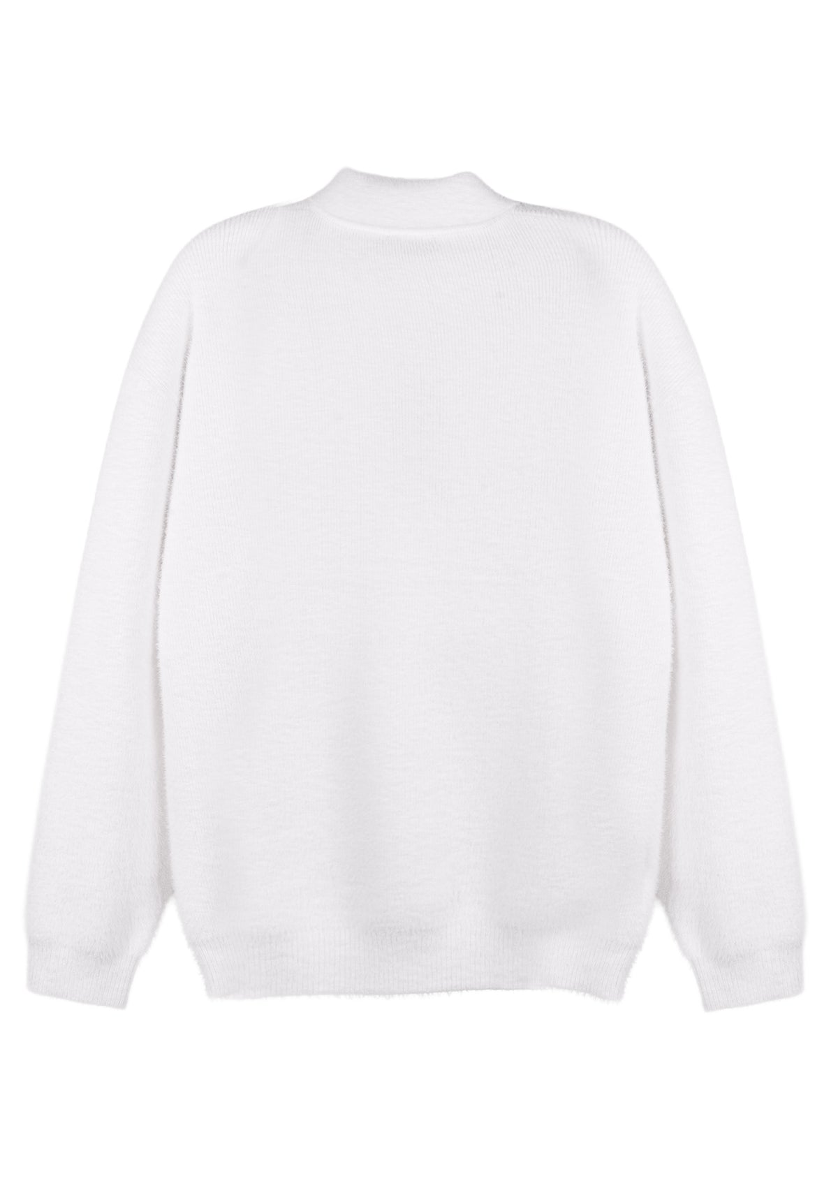 MAGLIONE DI BOUCLE' MORBIDO CON SCOLLO A V