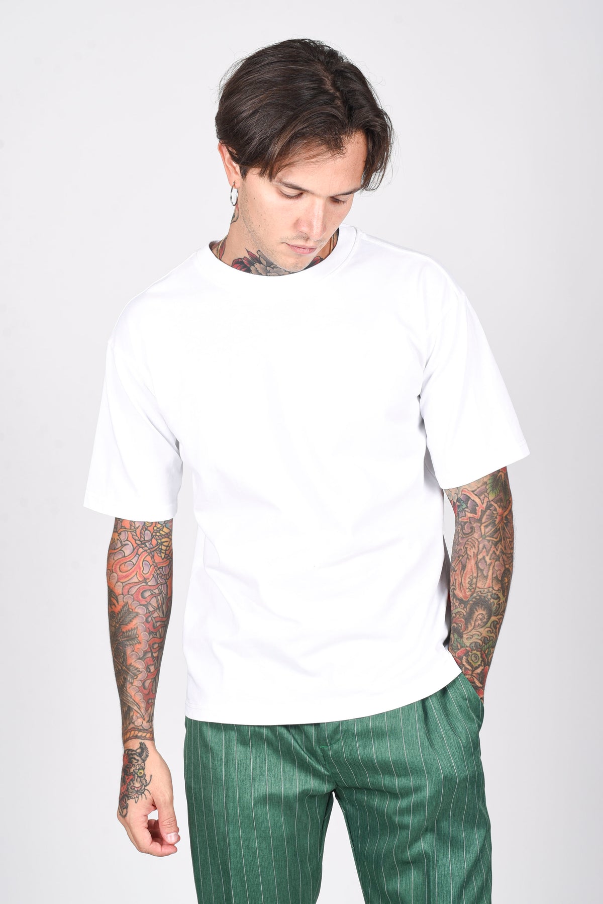 T-SHIRT OVER